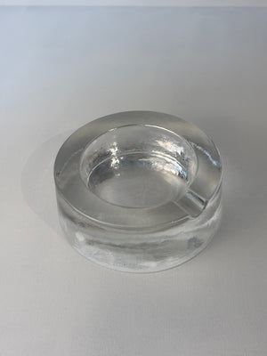Heavy glass ashtray round