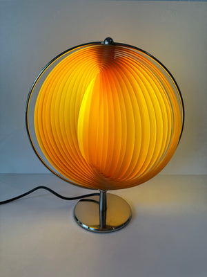 Moon table lamp by Kare Design