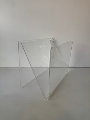 Acrylic magazine rack