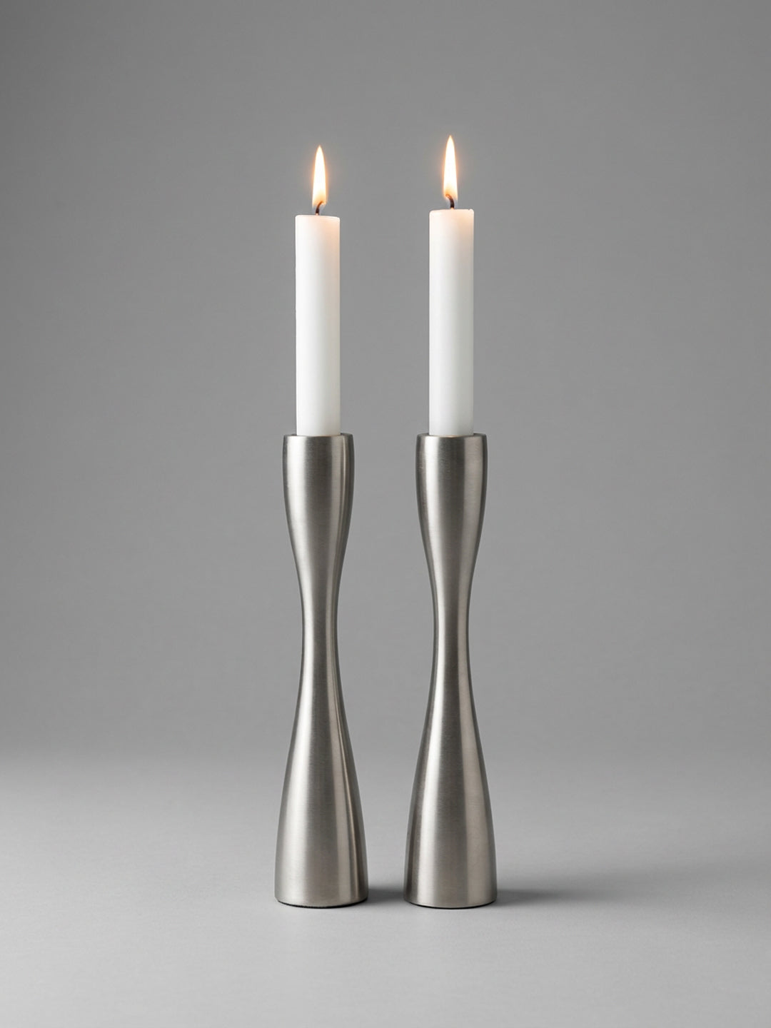 Set of 2 stainless steel candle holders