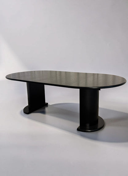 Läsko extendable dining table