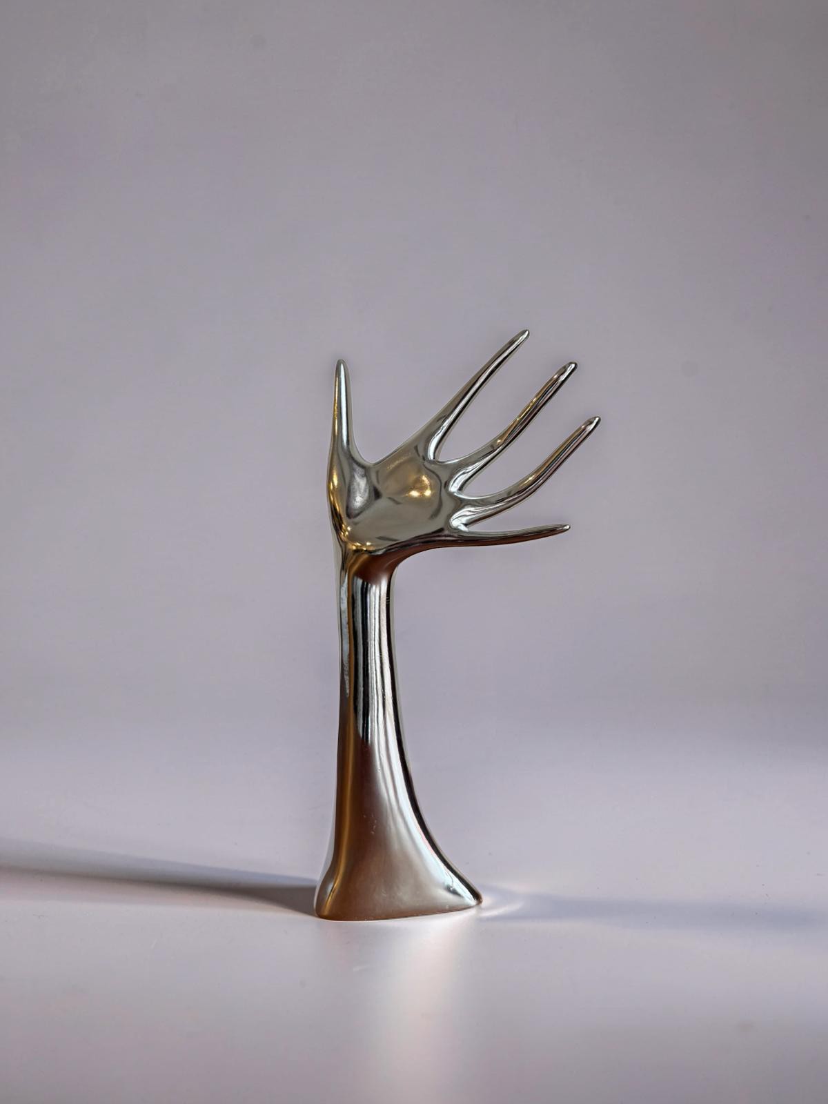 Scultpural hand