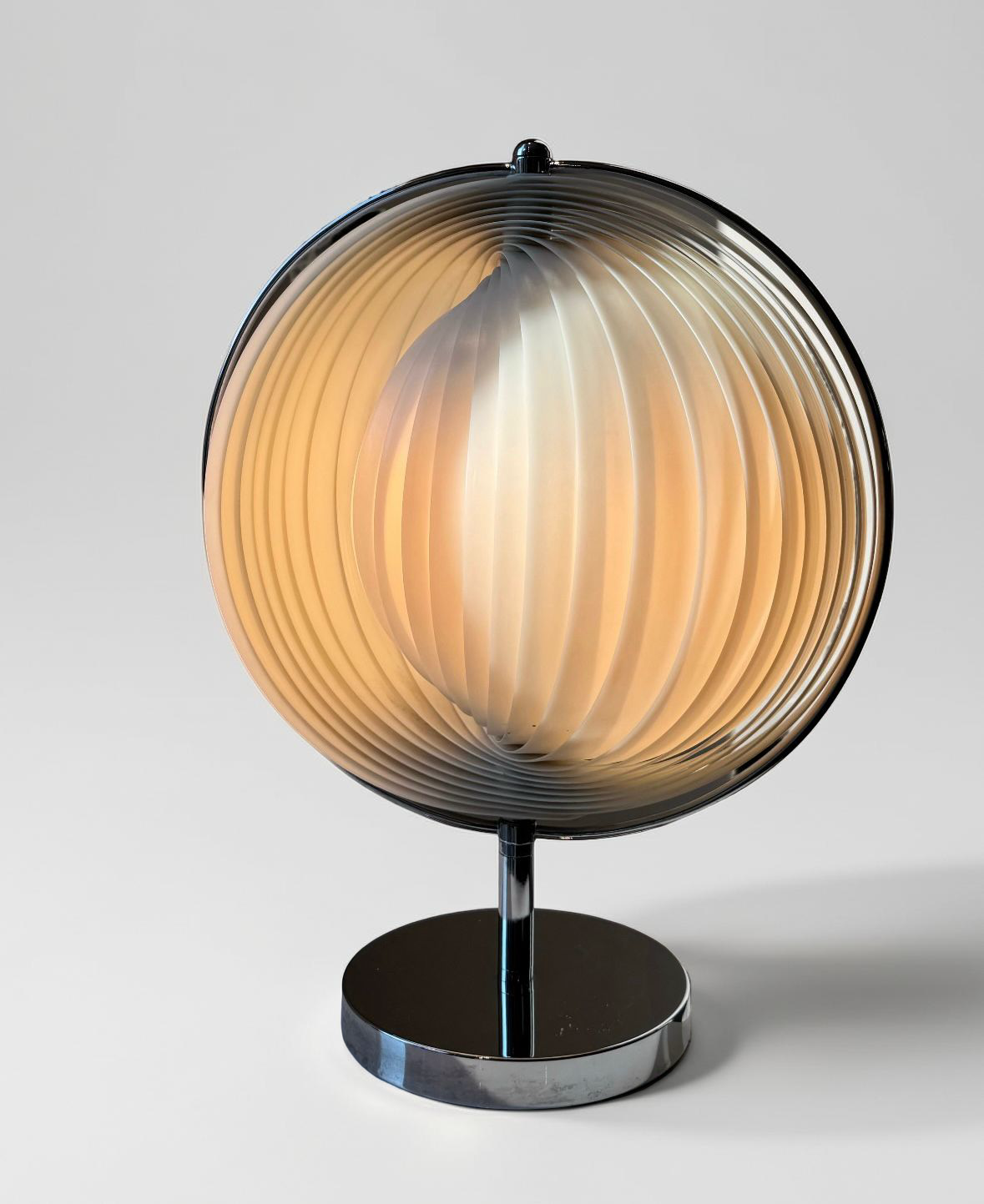 Moon table lamp