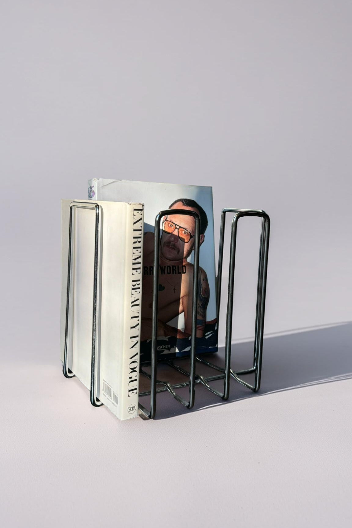 Magazine holder