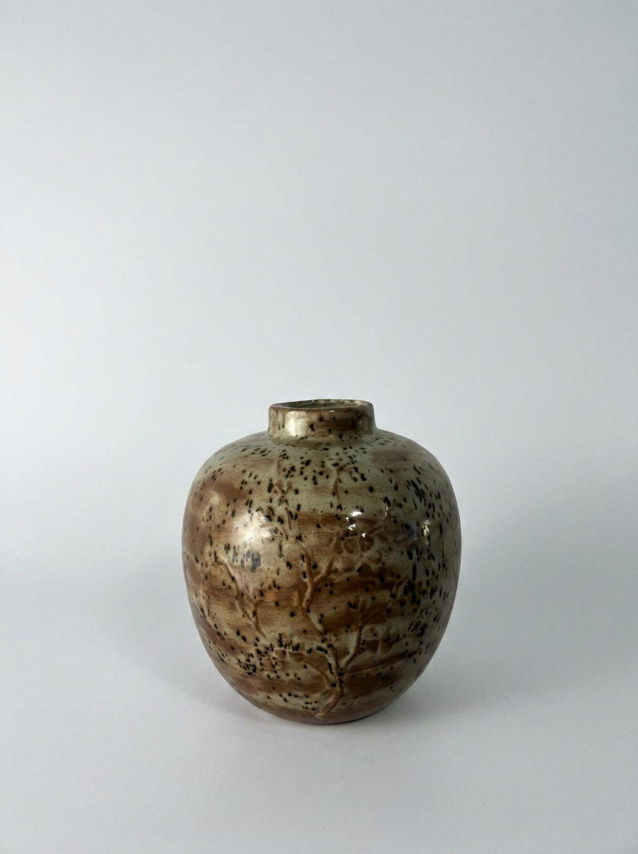 Ceramic vase